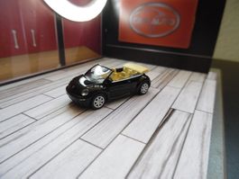 VW New Beetle Cabrio Modell 1:87 unbespielt in original Box