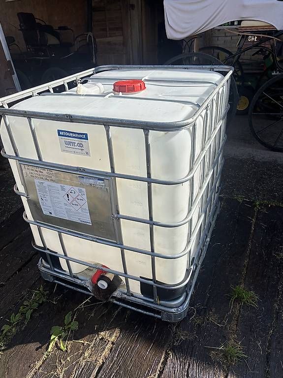 Abreuvoirs & Auges: Ibc 1000lt Tank – D'occasion à Ruswil par seat-driver