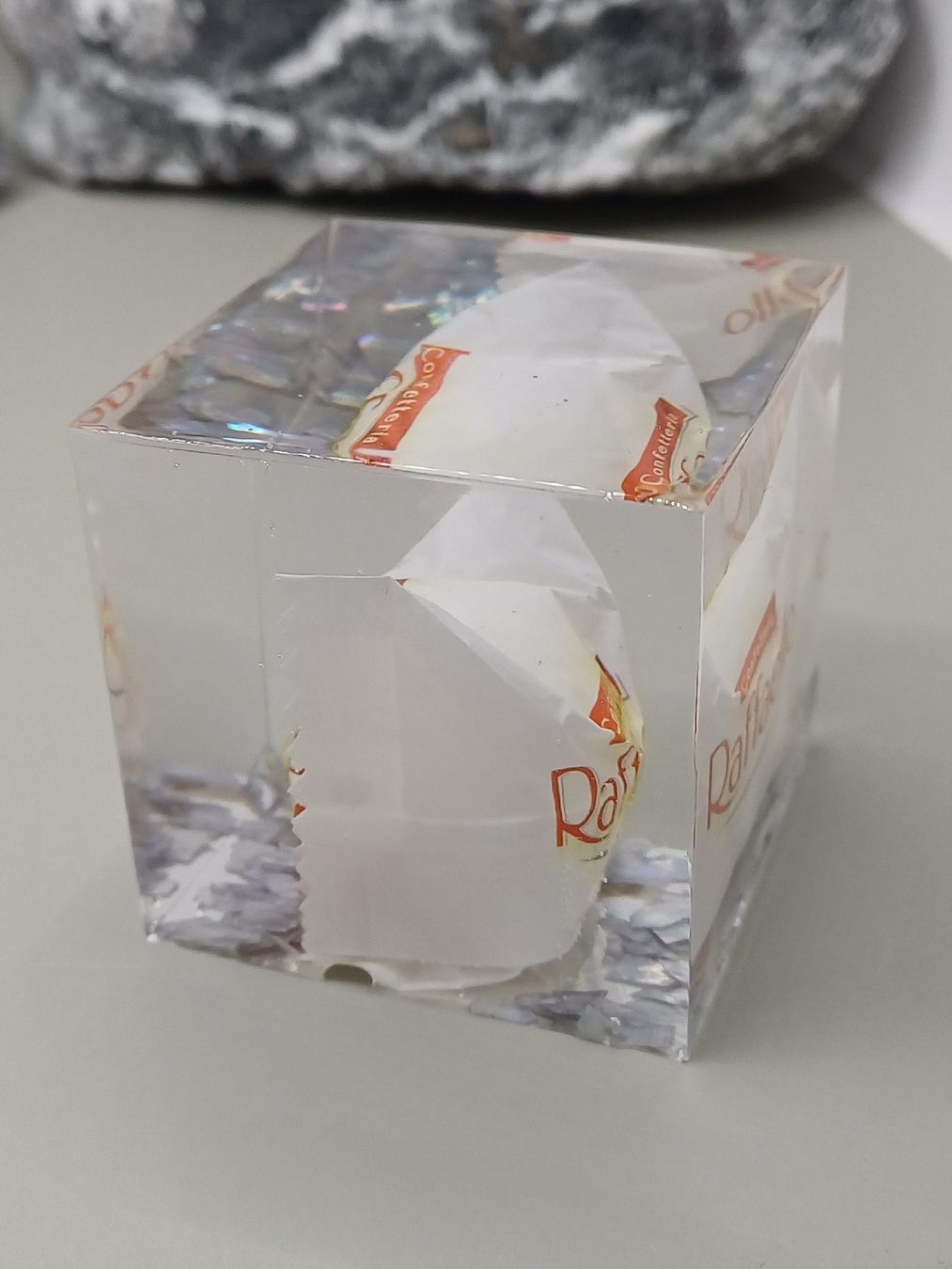 Alle Dekorationen: Raffaello in Epoxy (Unikat) Shell Edition – Neu und originalverpackt aus Kloten von Epoxygalaxy.ch 3