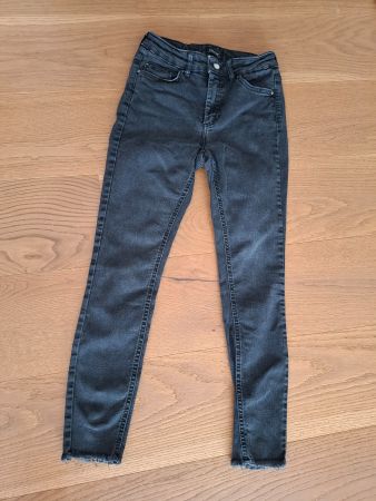 Ankle Jeans schwarz von Only Gr. M/30 (eher Gr. S)