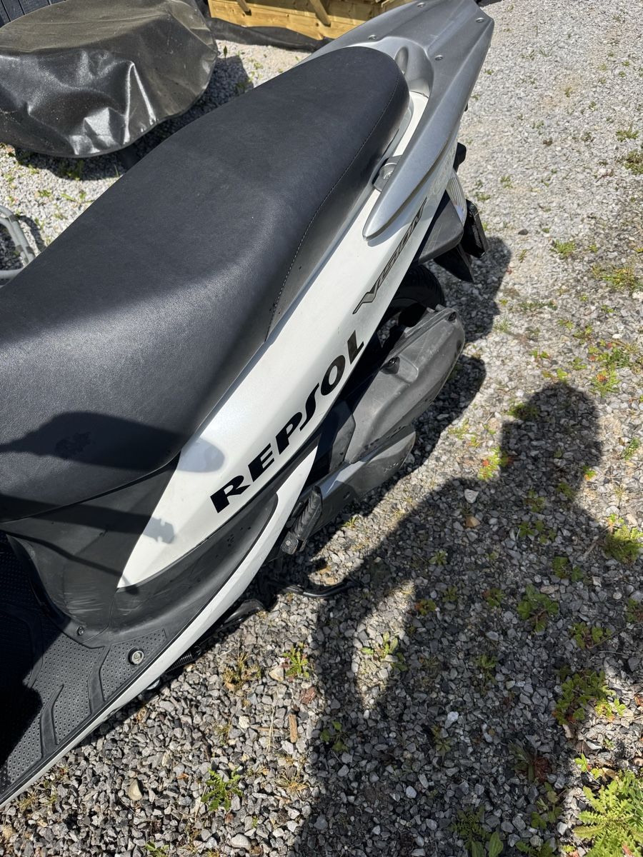 Honda Scooter: Honda Roller nsc vision 110 – Usato da Hinwil venduto da diggi87 2