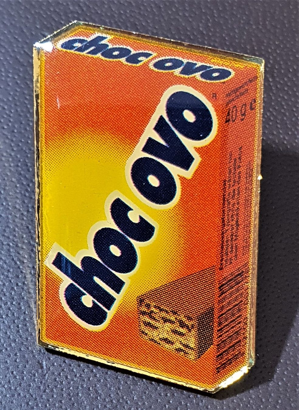 Ovomaltine Placchette & Badge: R014 - Pin choc ovo Riegel – Usato da Reinach BL venduto da Boston-Verkauf
