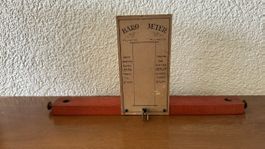 Barometerskala antik mit Holzsockel und Metallteil