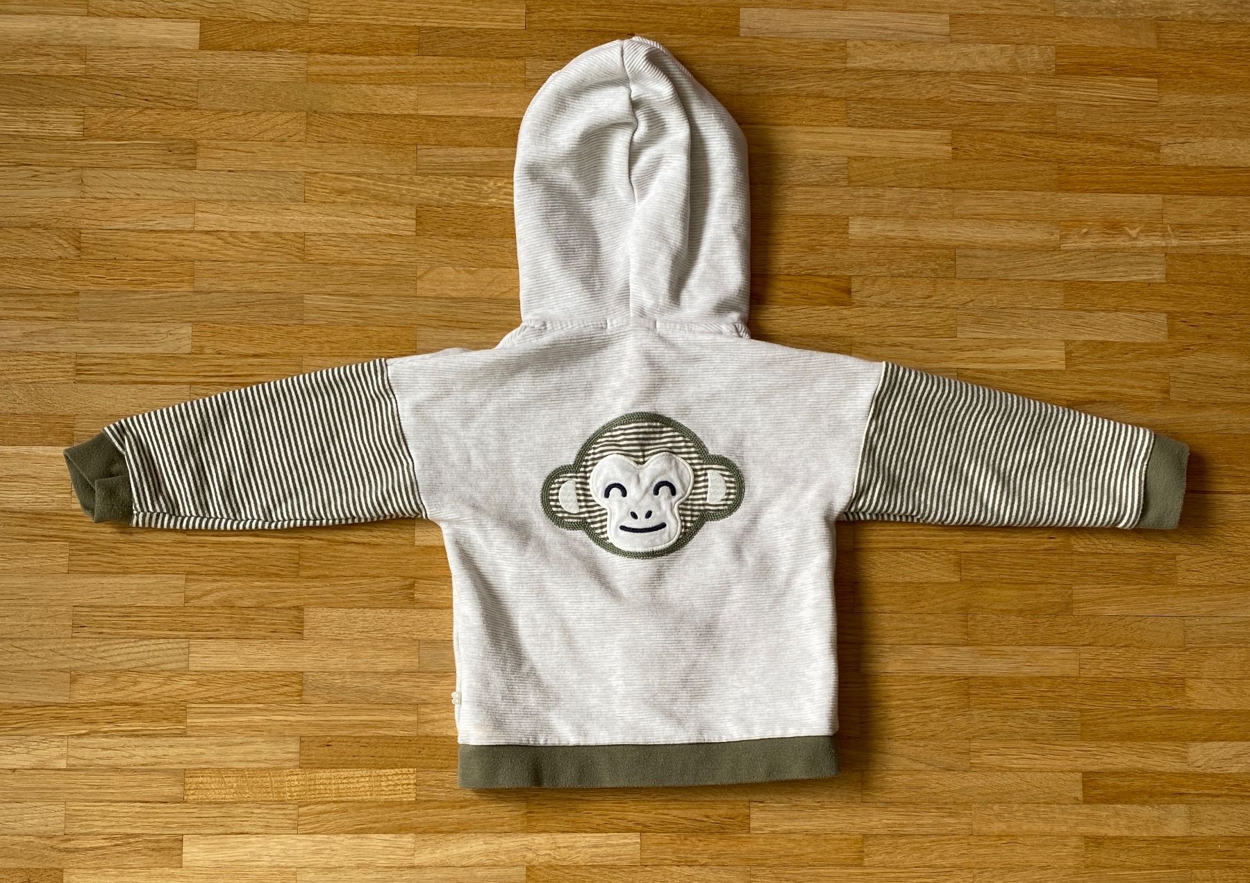Pullover & Sweatshirts: Kinder Sweatshirt / Groß: 86 – Gebraucht aus Studen BE von par_f69n 2