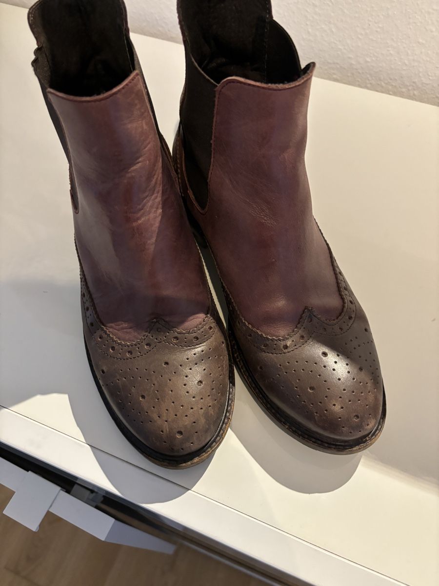 Scarpe da donna: Damenschuhe aus Leder – Usato da volketswil venduto da Sisi521 3