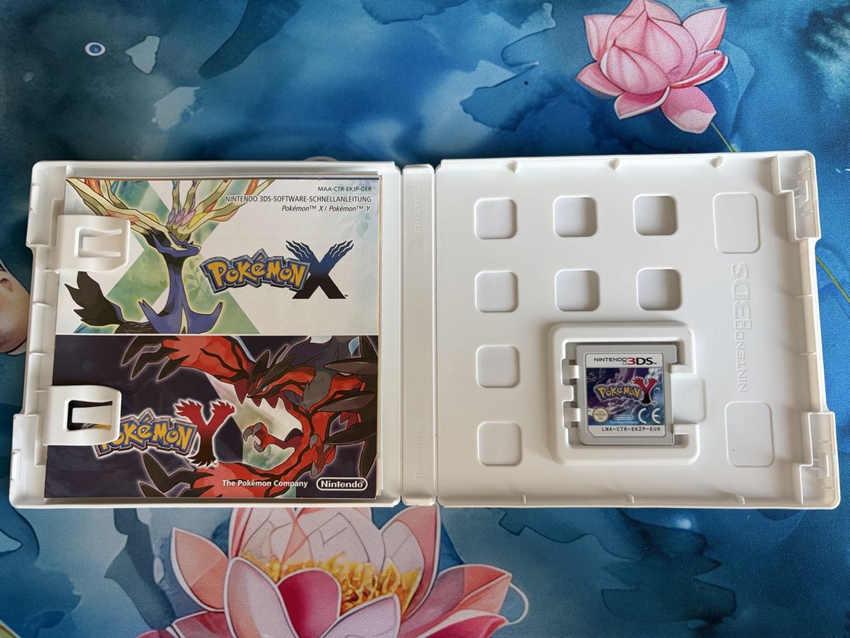 Pokémon Jeux: Pokemon Y Deutsch – D'occasion à Utzenstorf par C2Pira 1