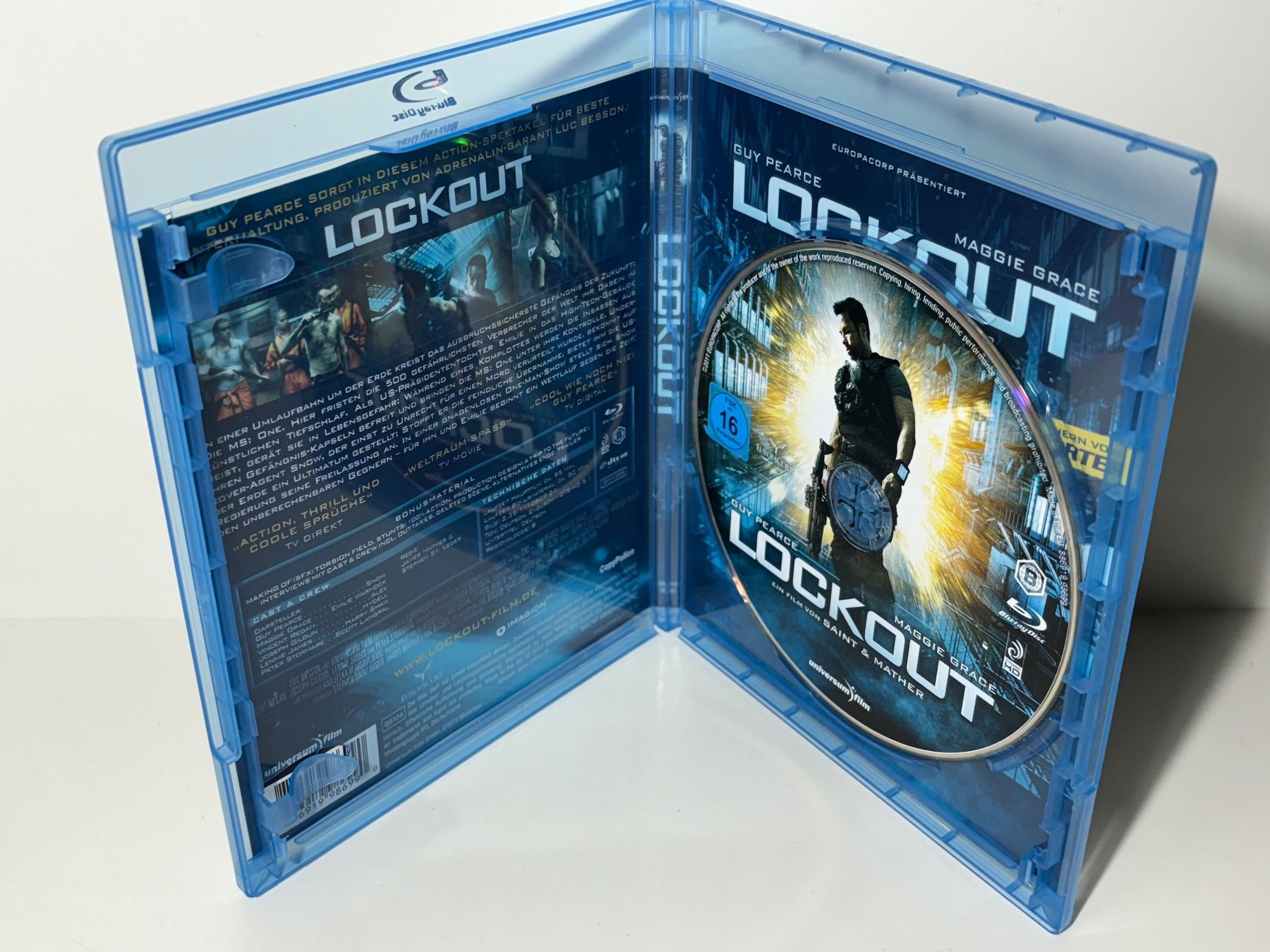 Tutti i DVDs: Lockout Blu Ray – Usato da Wilderswil venduto da Sstriker 2