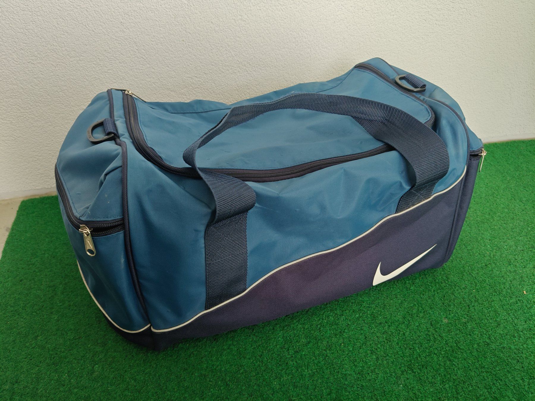 Nike Borse: Nike Sporttasche blau – Usato da Uetendorf venduto da oinkioink88