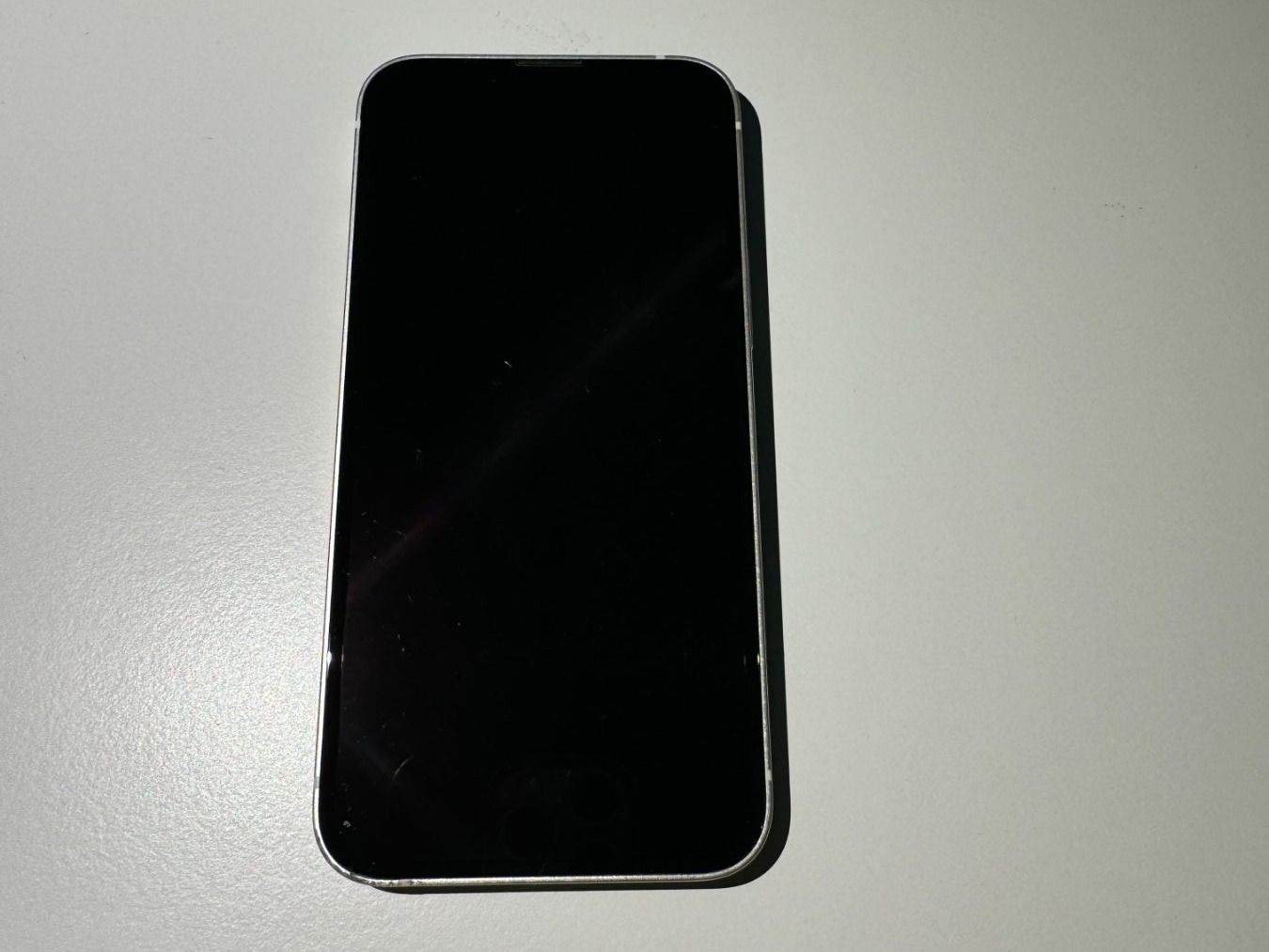 Apple Handys / Smartphones: iPhone 13 mini Weiss 128G – Gebraucht aus Oberägeri von  2