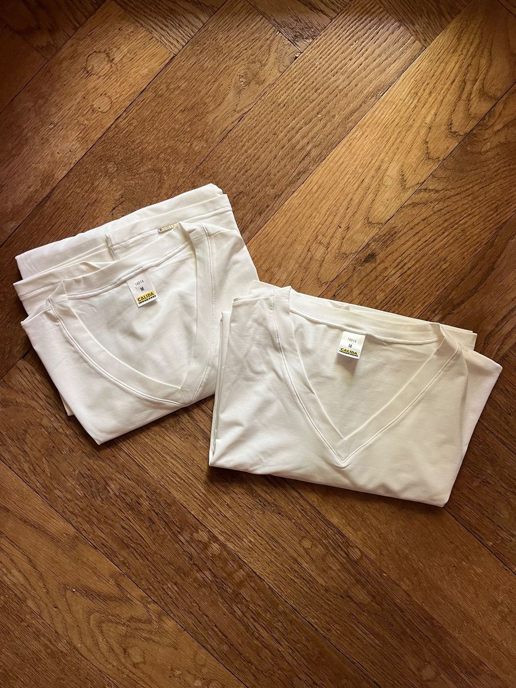 Calida T-shirt: CALIDA – T-shirts – Nuovo (secondo la descrizione) da LAUSANNE venduto da PUMPERNICKEL3