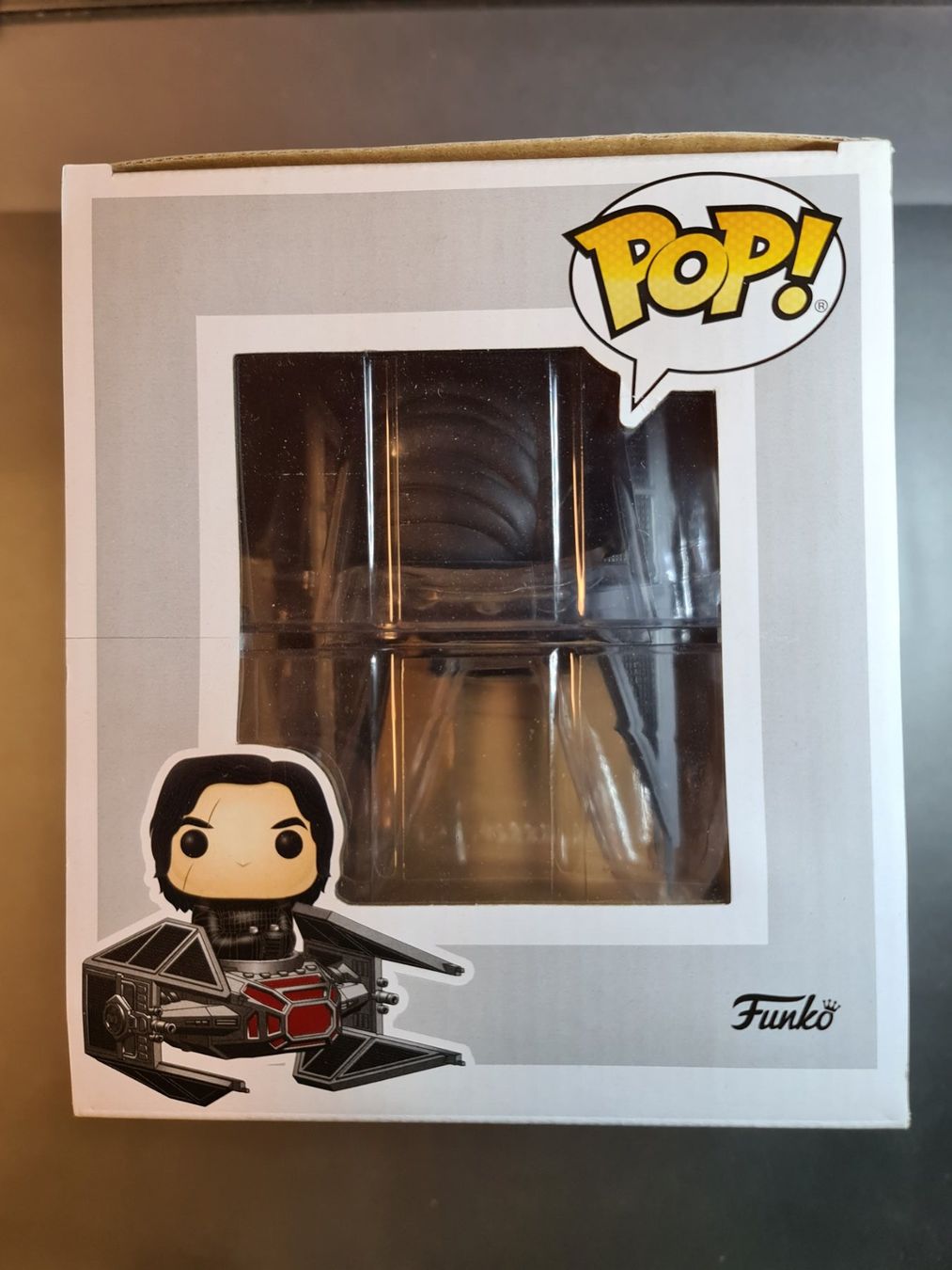Funko Statuette: Funko Pop Kylo Red with Tie Fighter 215 – Nuovo e nell'imballaggio originale da Elsau venduto da oli_2tdc 4