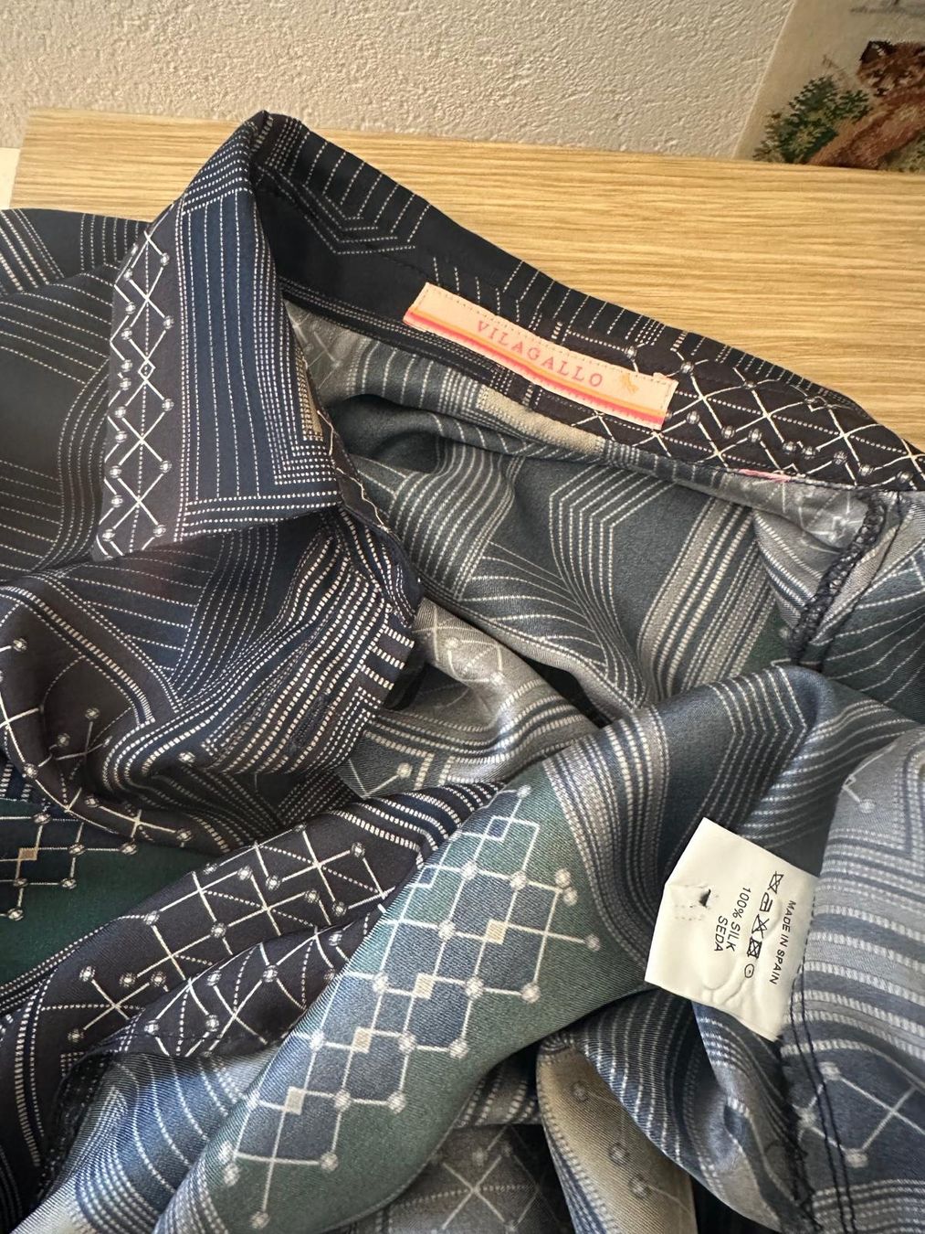 Vila Robes: Seidenkleid von VILAGALLO – D'occasion à Neuhausen par Lechasseur 5