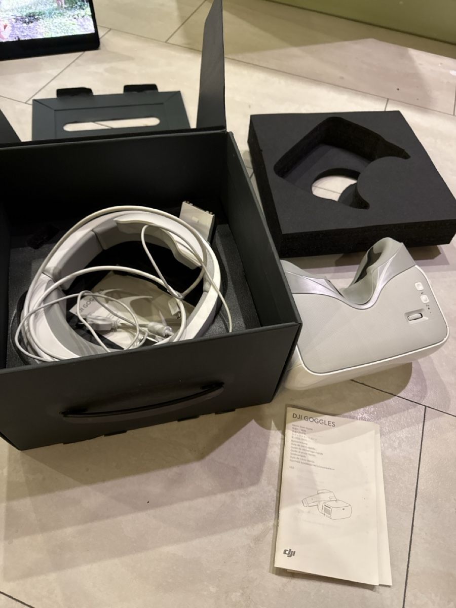 DJI VR Brille: DJI Goggles VR Brille mit Zubeh. originalverpackt – Gebraucht aus Bad Ragaz von ram_t825