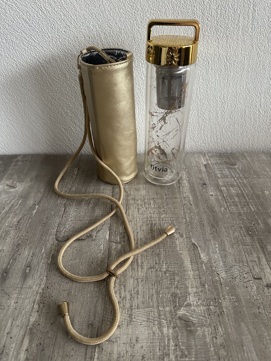 Borracce & Thermos: Schöne Teeflasche mit Hülle & Strainer, Gold, neu – Nuovo (secondo la descrizione) da Chur venduto da a02000s