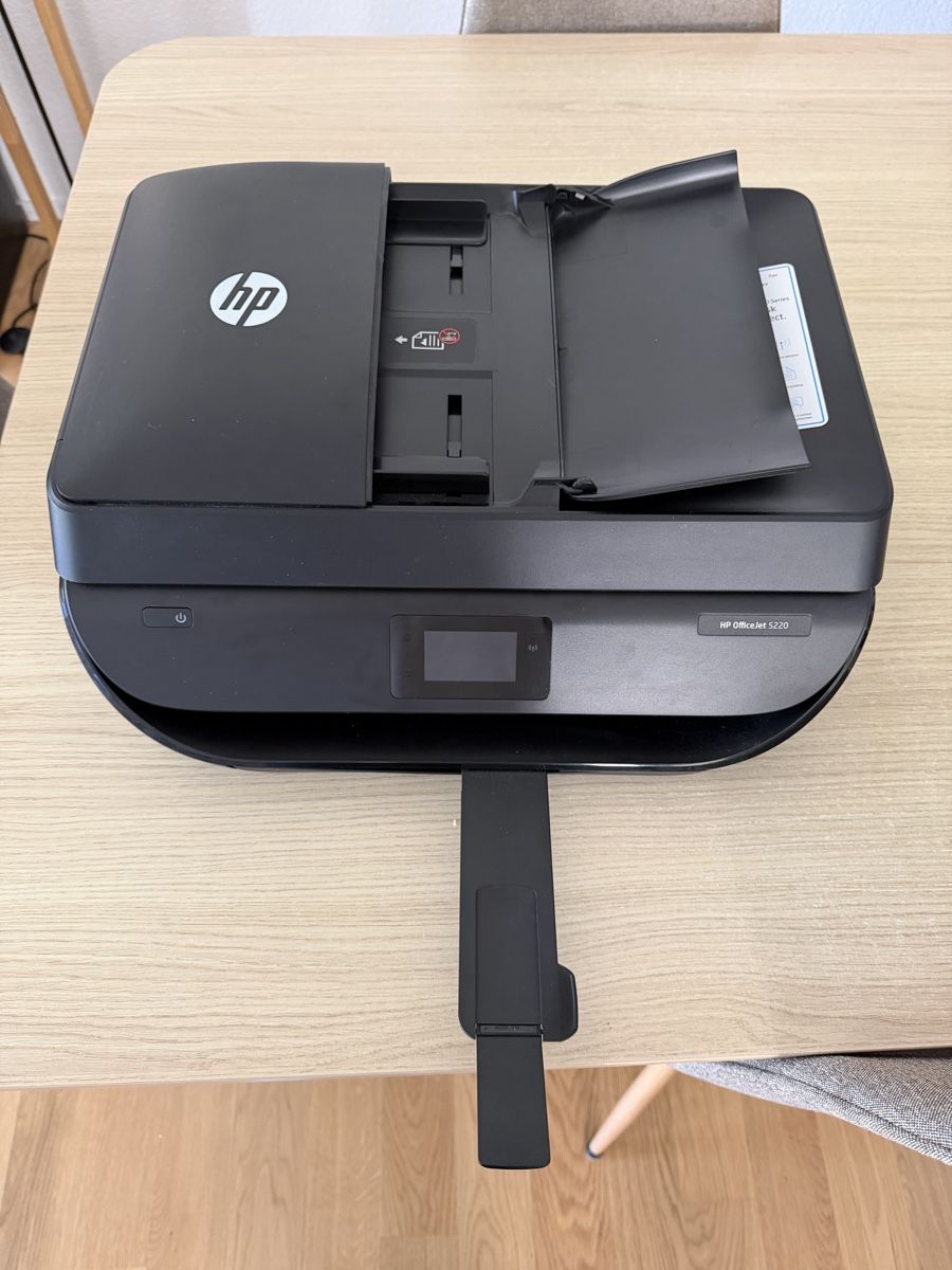 Hewlett Packard Stampanti: Imprimante HP Officejet 5220  – Usato da St-Légier-La Chiésaz venduto da Swoosh. 1