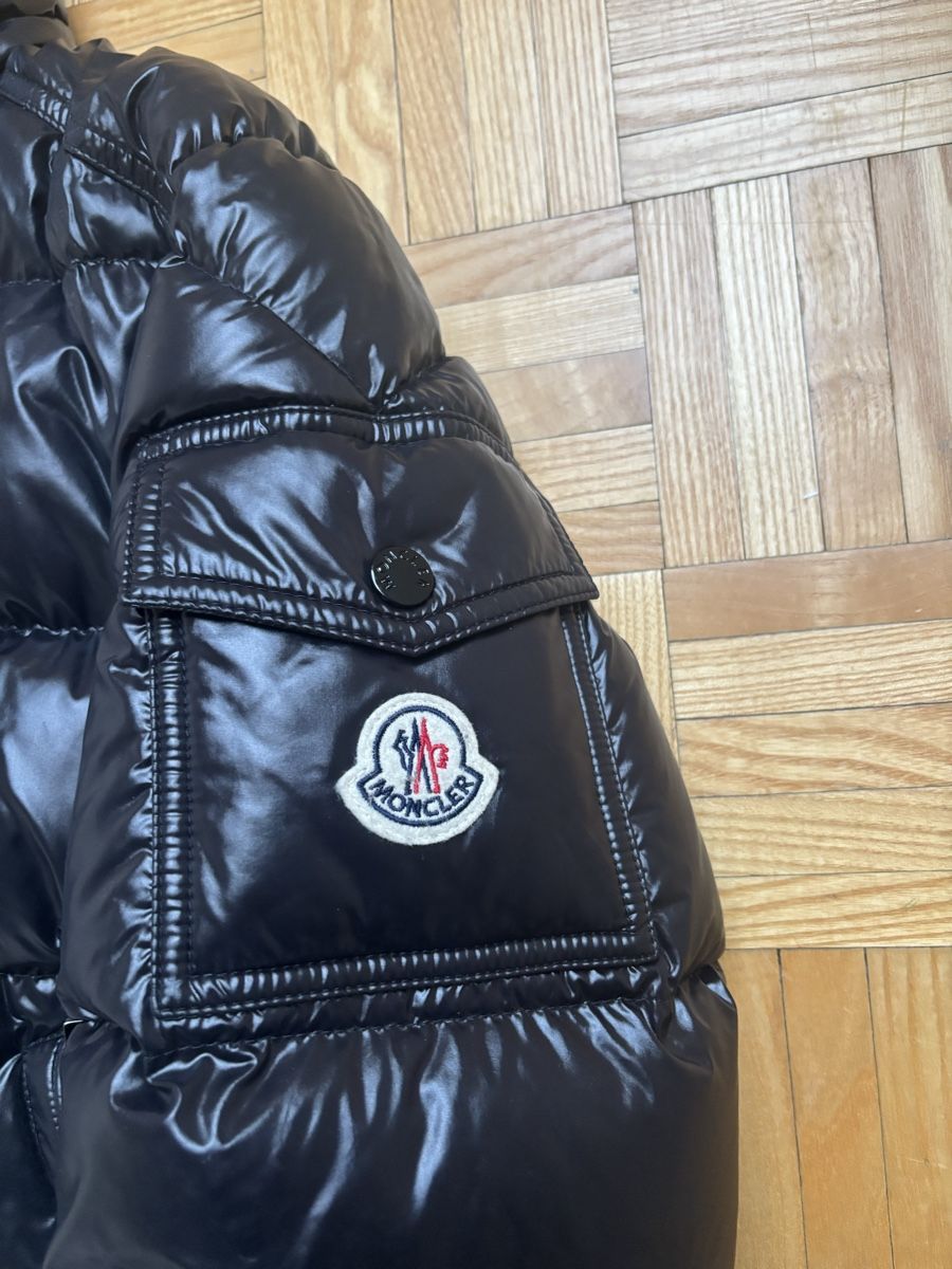 Moncler Jacken: Moncler jacket  – Neu (gemäss Beschreibung) aus St-Sulpice VD von tan_s88q 1