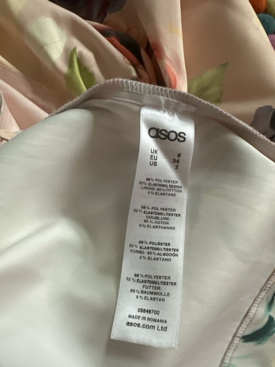 Asos Vestiti: Asos Blumenkleid, Etuikleid, festlich – Usato da Liestal venduto da ell_6xc7 6