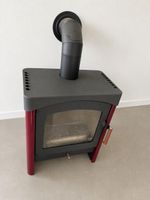 Poêle à bois avec conduit, état d'occasion bon
