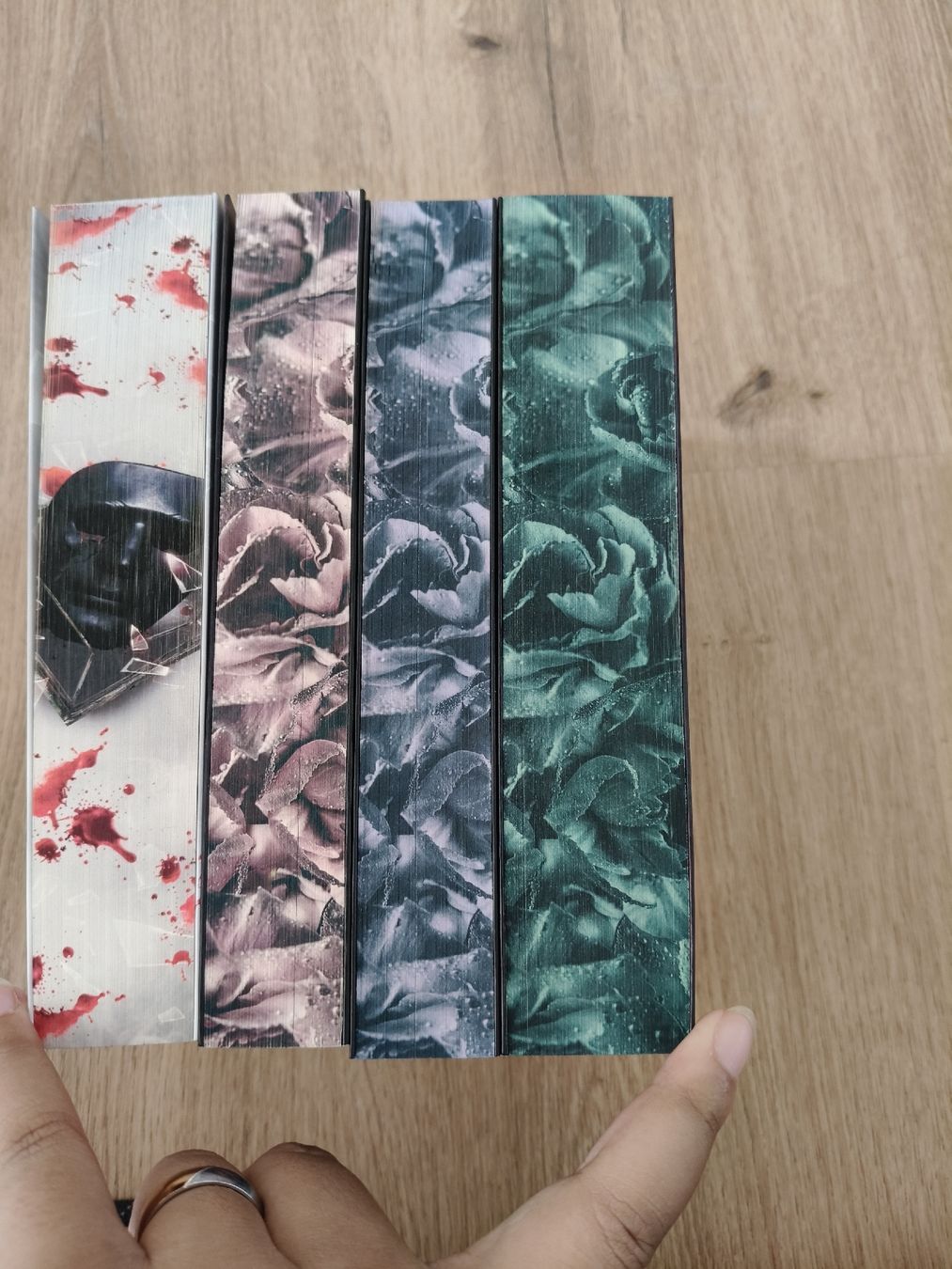 Bücher: Bücher von Leigh Rivers mit Farbschnitt  – Gebraucht aus Lichtensteig von totoaxv 1