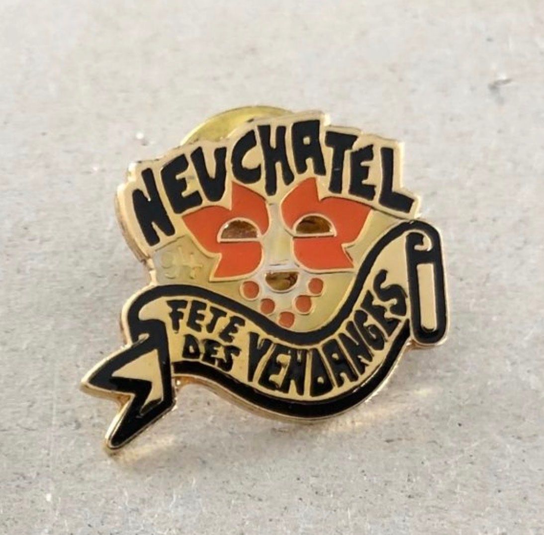 Placchette & Badge: Pin - Fêtes des vendanges Neuchâtel – Nuovo (secondo la descrizione) da Renan BE venduto da johncactus