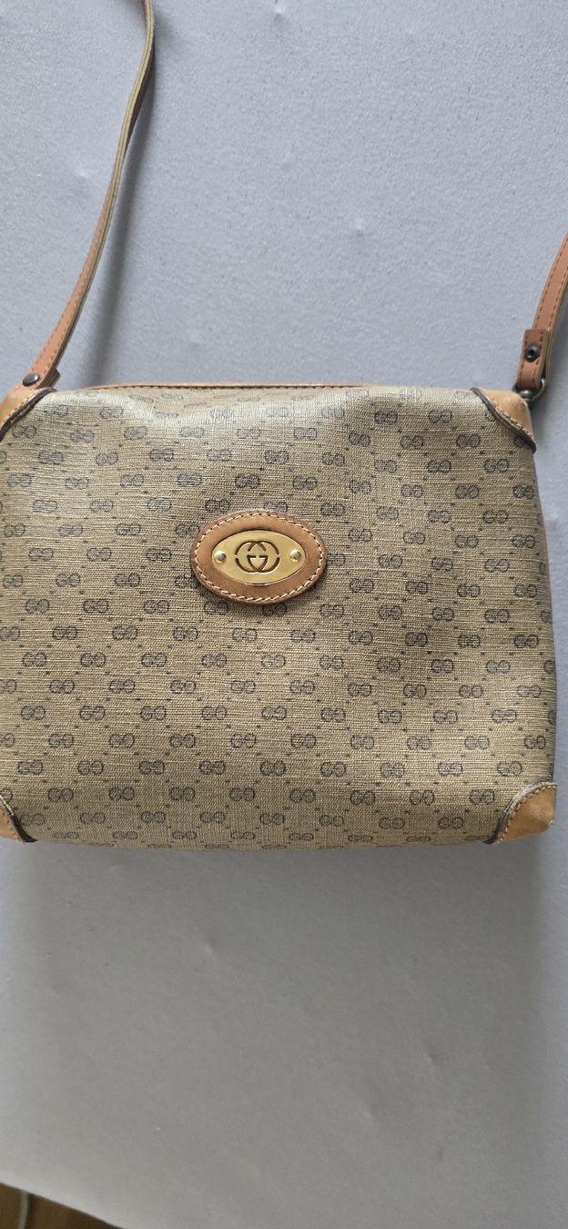Gucci Borse da donna: Gucci Tasche braun Canvas Leder  – Usato da Oberglatt ZH venduto da ros_w89m