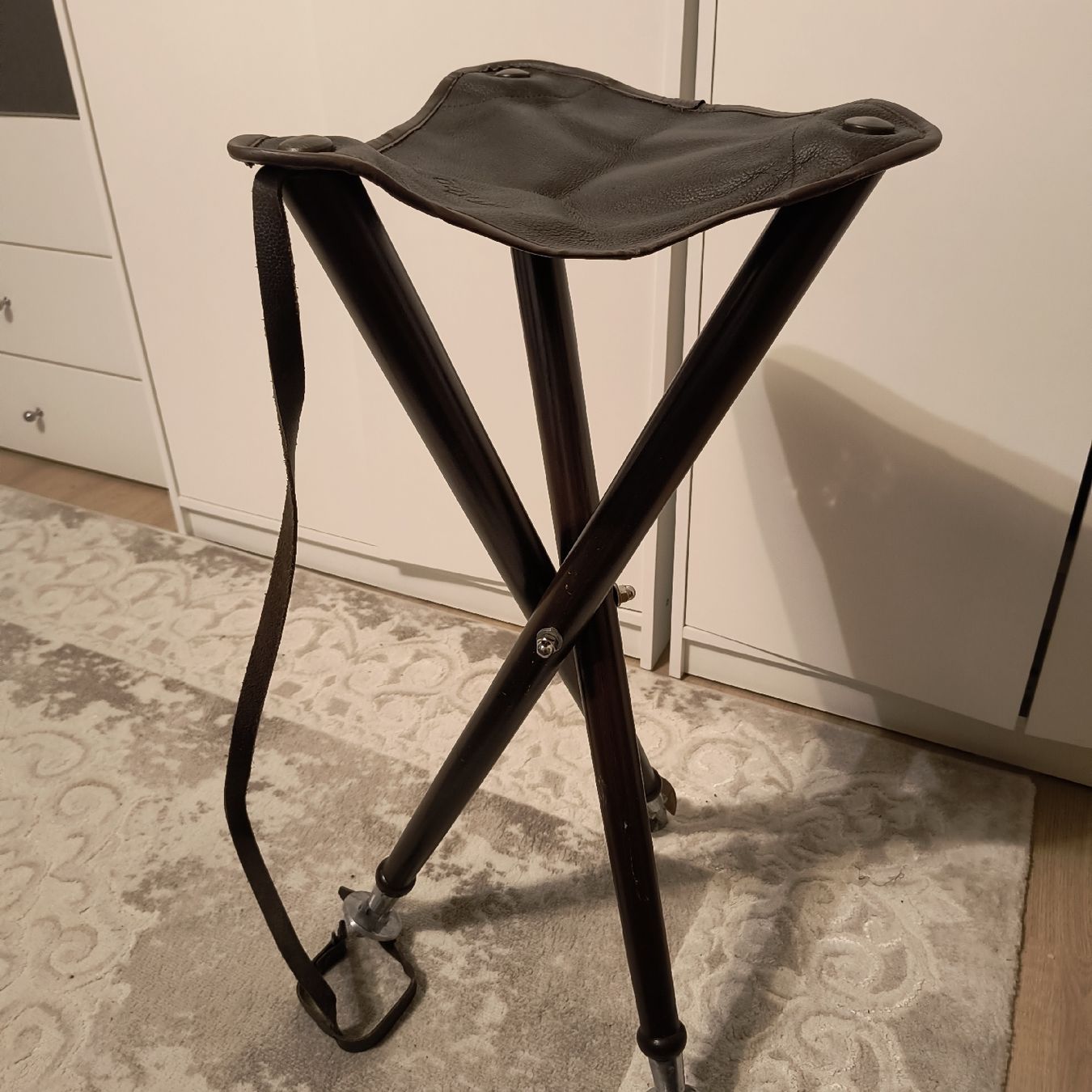 Sgabelli: banc / chaise de chasse – Usato da Courgenay venduto da DaVe915