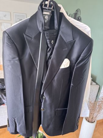 CARLO PIGNATELLI Hochzeitsanzug Grösse 50 neuwertig