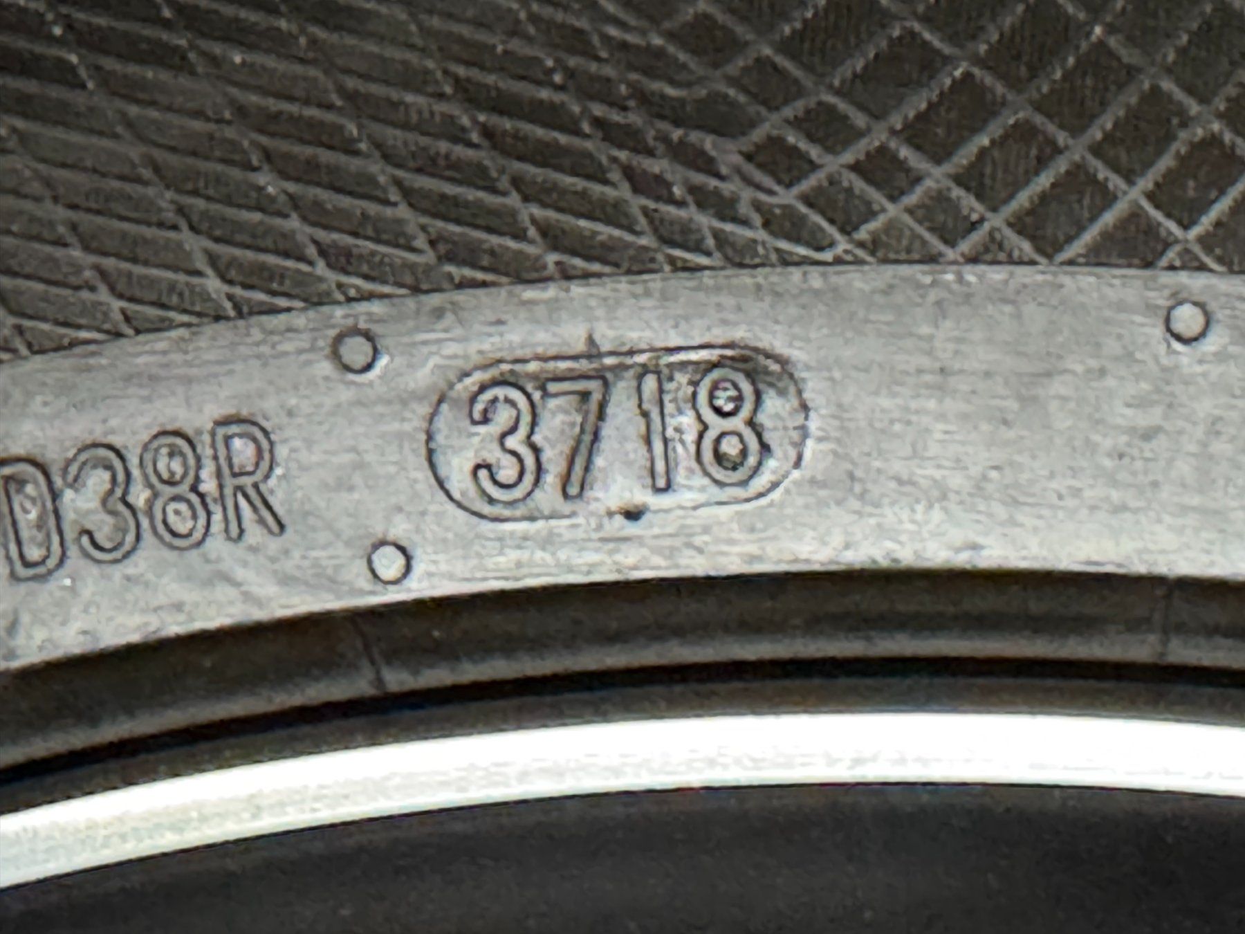 Volvo Pneus & Roues: Volvo original Winterräder 19" – D'occasion à Amsoldingen par 242GT 7