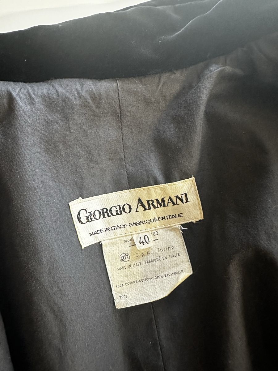 Armani Altro in Moda donna: Giorgio Armani Vintage Cape Samt – Usato da Chur venduto da LH1889 3