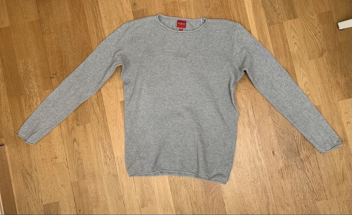 Guess Maglioni & Felpe: Pull maille Guess Homme Taille L Gris – Usato da Mont-sur-Lausanne venduto da que_hd7k