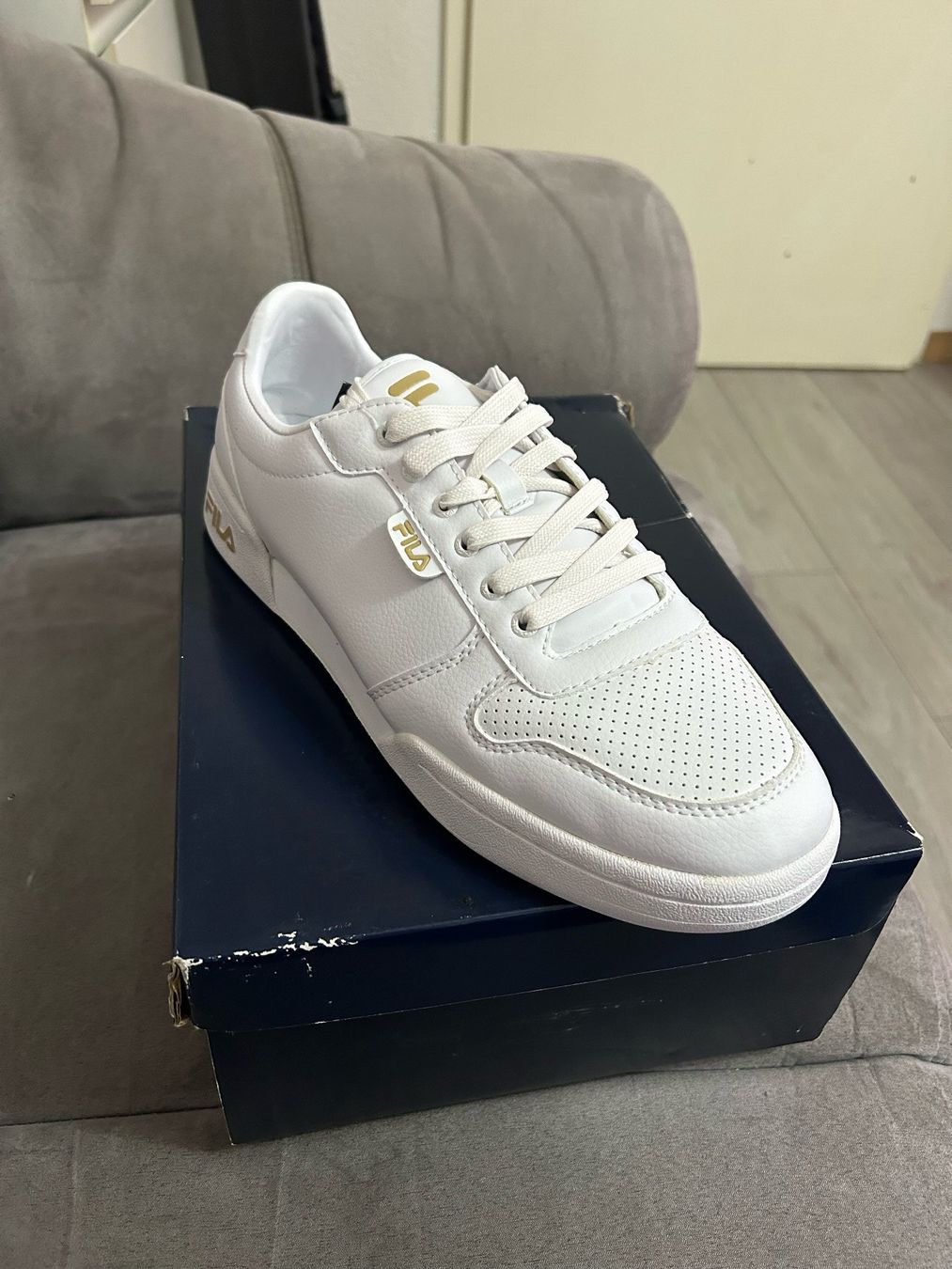 Scarpe da uomo: Fila Herrenschuh weiss, Grösse 46 – Nuovo (secondo la descrizione) da Urdorf venduto da Wolda3