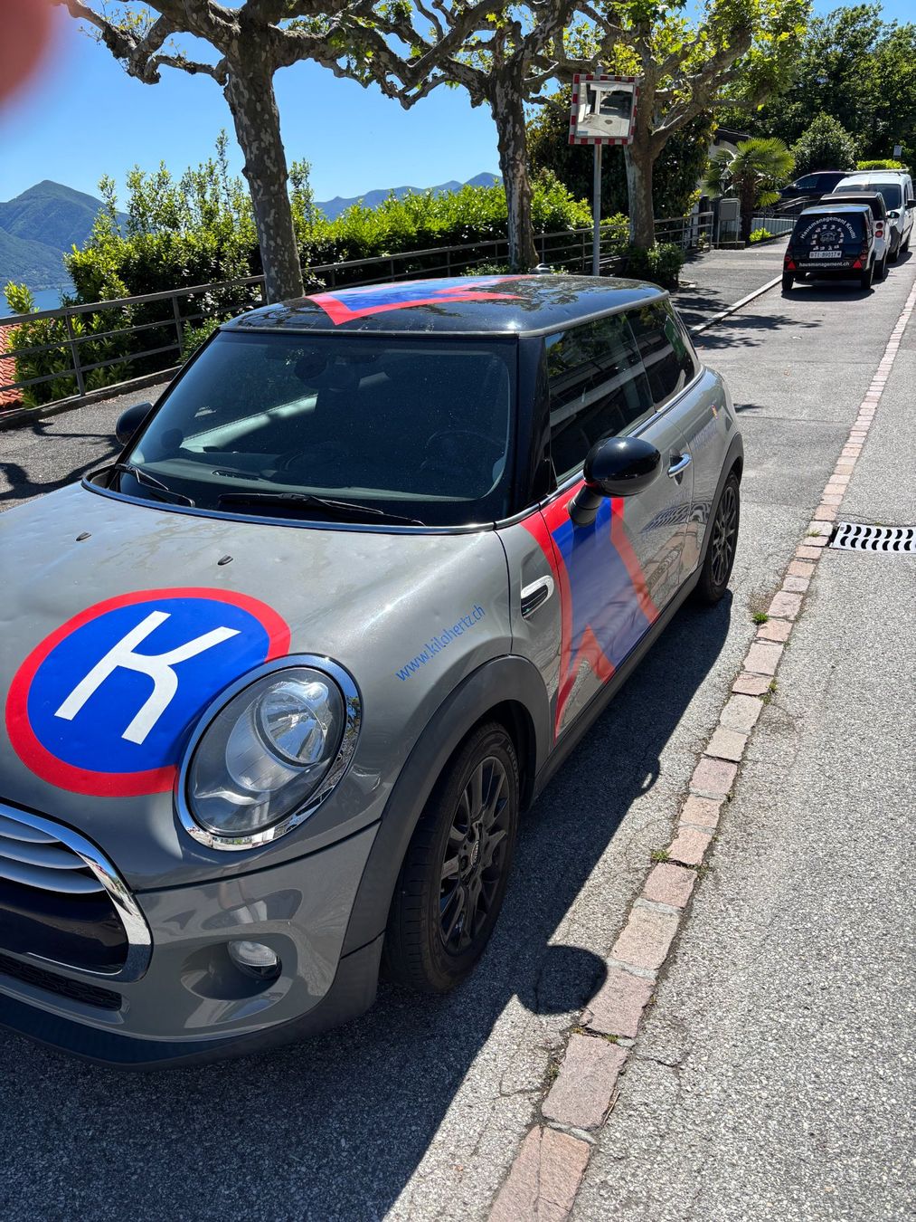 Mini Autos: Mini Cooper grau – Gebraucht aus Orselina von dwidof