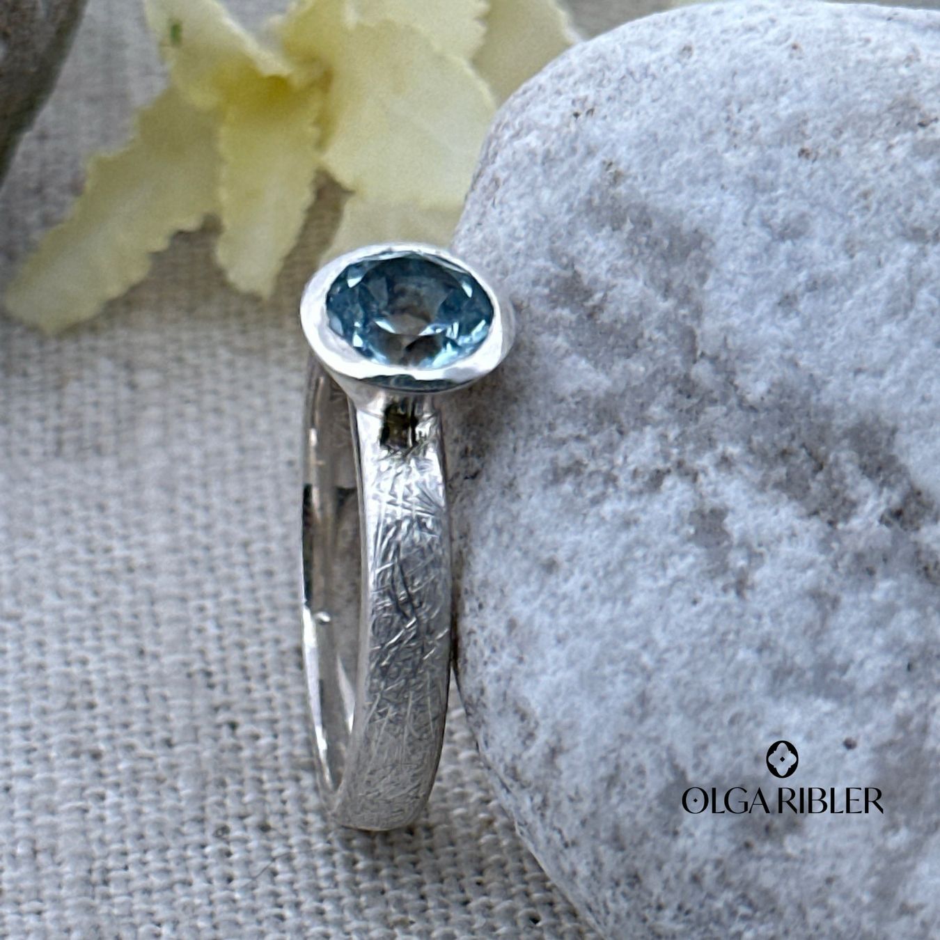 Olga Ribler Anelli: Silber Ring 925 mit Blautopas  Grösse 58 – Nuovo (secondo la descrizione) da Luzern venduto da Schmuckoutlet 7