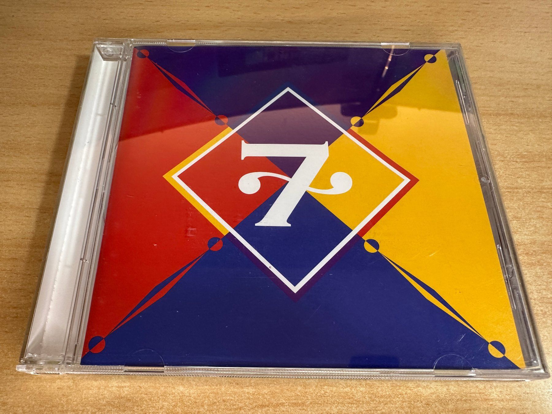 CD: D8 Seven – 4COLORS – Usato da Rikon im Tösstal venduto da Alpenmutz