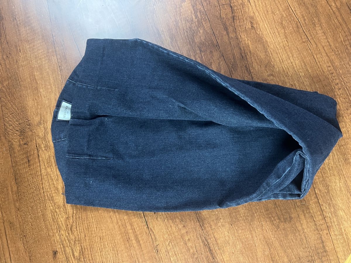 Jeans: Seductive Hose, dunkle Jeans, neuwertig, Grösse 38 – Gebraucht aus Gutenswil von 333_ssx8 3