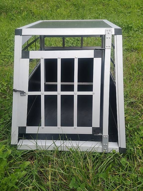 Gabbie, trasporto & Sicurezza: Hundebox – Usato da Unterägeri venduto da Schelby56 1