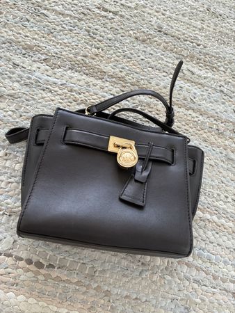  Michael kors, Tasche braun mit Schulterriemen gut. Wie neu!