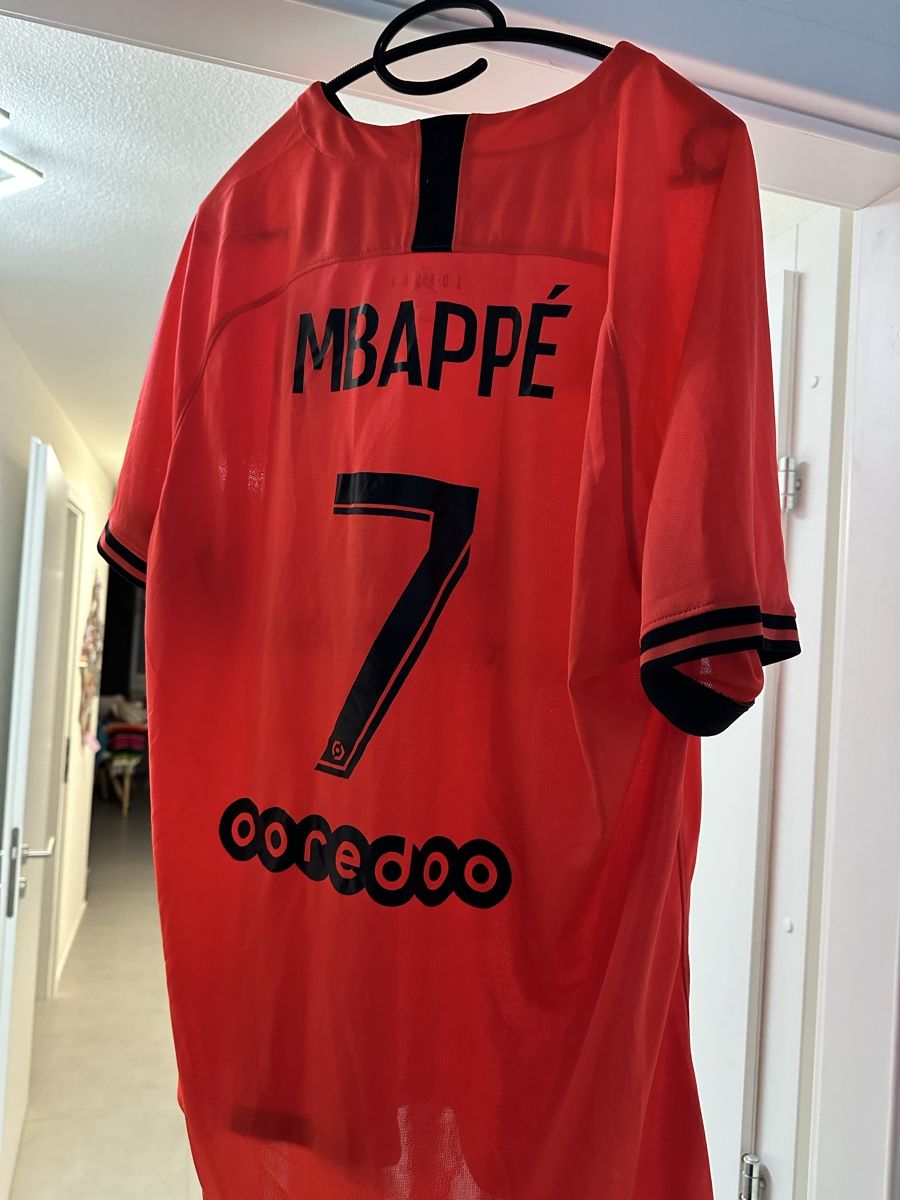 Jordan Maillots de corps & Pantalons: Maillot Mbappé psg XL – Neuf (Voir description) à Grancy par arn_lmj6 1