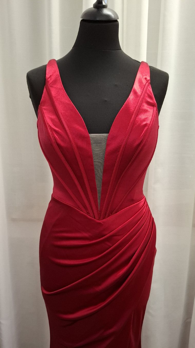 Vestiti: Rotes Kleid  – Nuovo (secondo la descrizione) da Uster venduto da VMT. 1