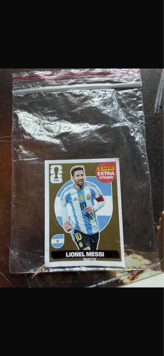 Panini Sammelbilder & Trading cards: PANINI GOLD MESSI 2026 – Neu (gemäss Beschreibung) aus Villeneuve VD von sev_w9xj 4