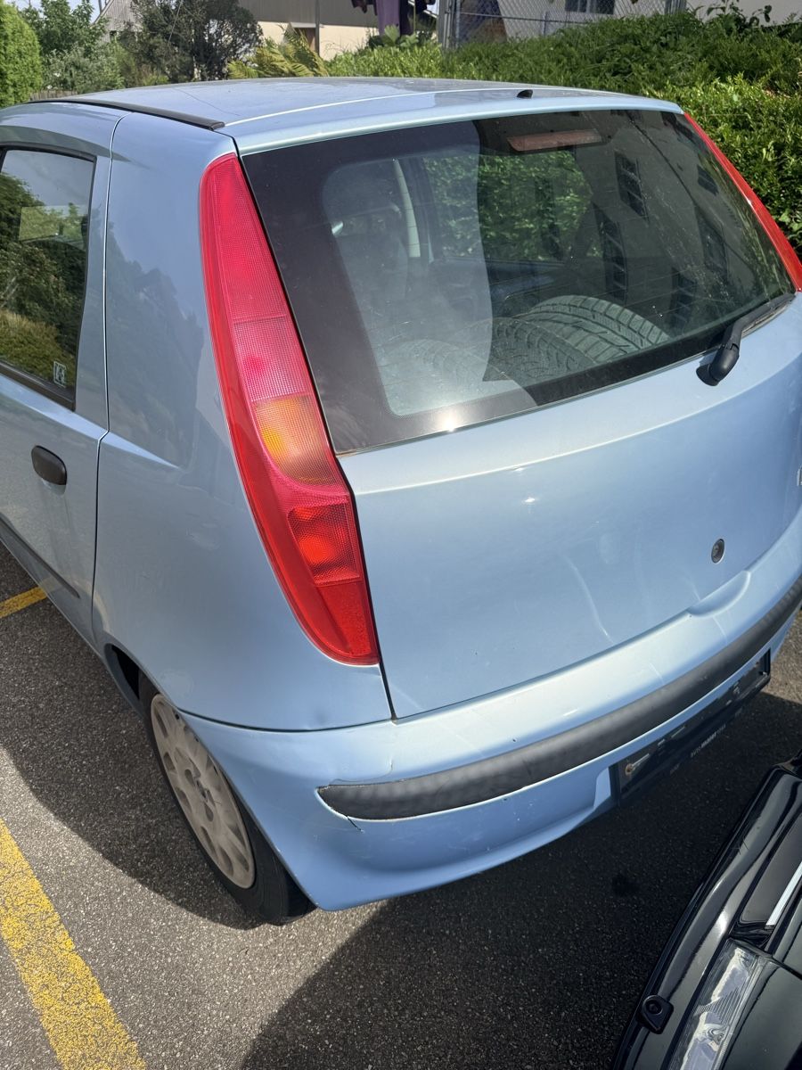 Fiat Autos: Fiat Punto (188) – Défectueux à Eglisau par Archibalt63 4