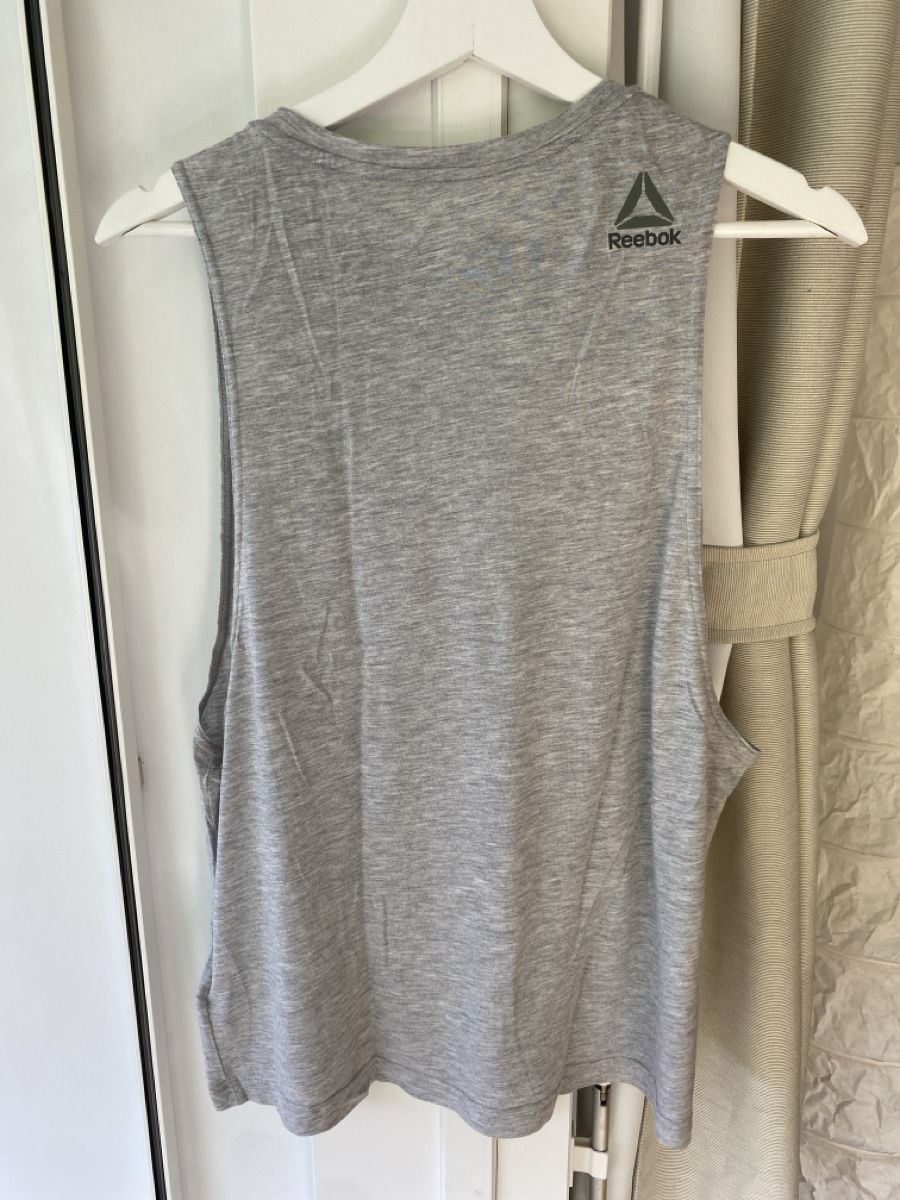 Reebok T-Shirts: Sportshirt von Reebok Gr. S – Gebraucht aus Burgdorf von allesolivia 2