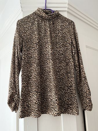 Leoprint Rollkragen Shirt