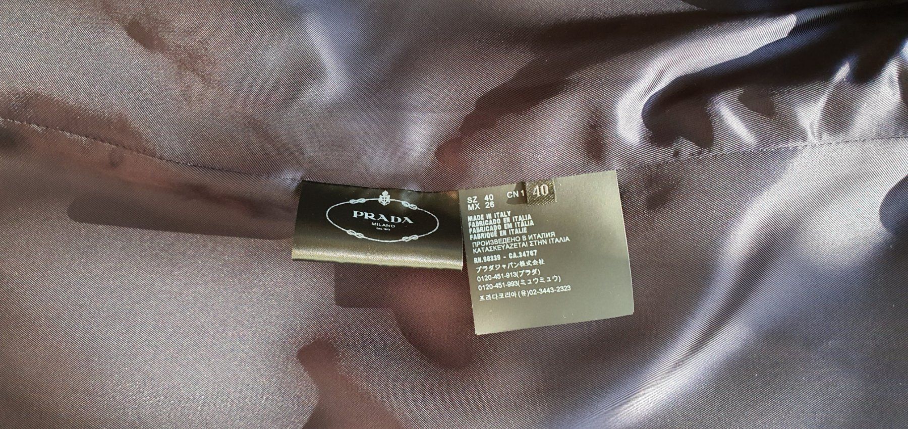 Prada Cappotti: Prada Milano Blazer – Nuovo e nell'imballaggio originale da Basel venduto da Kristal4 7