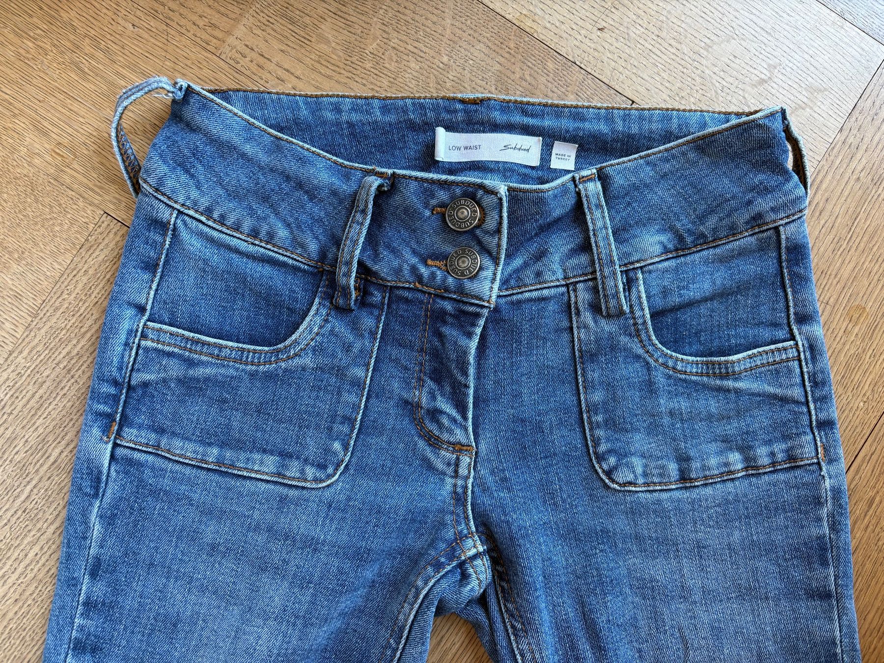 Jeans: y2K Lowrise boot-cut Jeans Subdued – Usato da Zürich venduto da ric_r96d 8