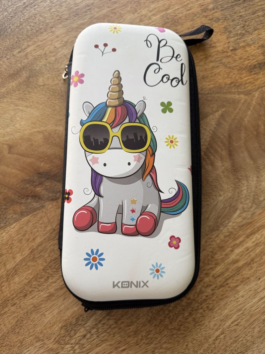 Nintendo Giocattoli: Housse Nintendo Switch 1 licorne – Nuovo (secondo la descrizione) da Meyrin venduto da Sabrina310316