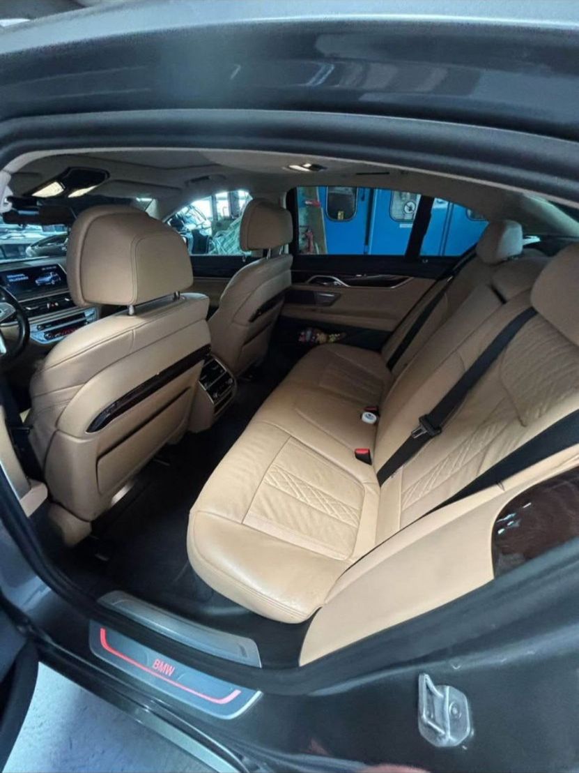 BMW Autos: BMW 740d xDrive Limousine – Gebraucht aus Grenchen von Zombiepolizist 2