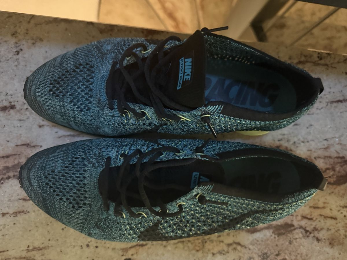 Nike Chaussures hommes: Nike Flyknit Racer Grösse 42.5 neuwertig – Neuf (Voir description) à Bettlach par Mrsdelux 1