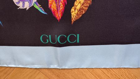 GUCCI Seidentuch Foulard vintage Halstuch Pantone Farben