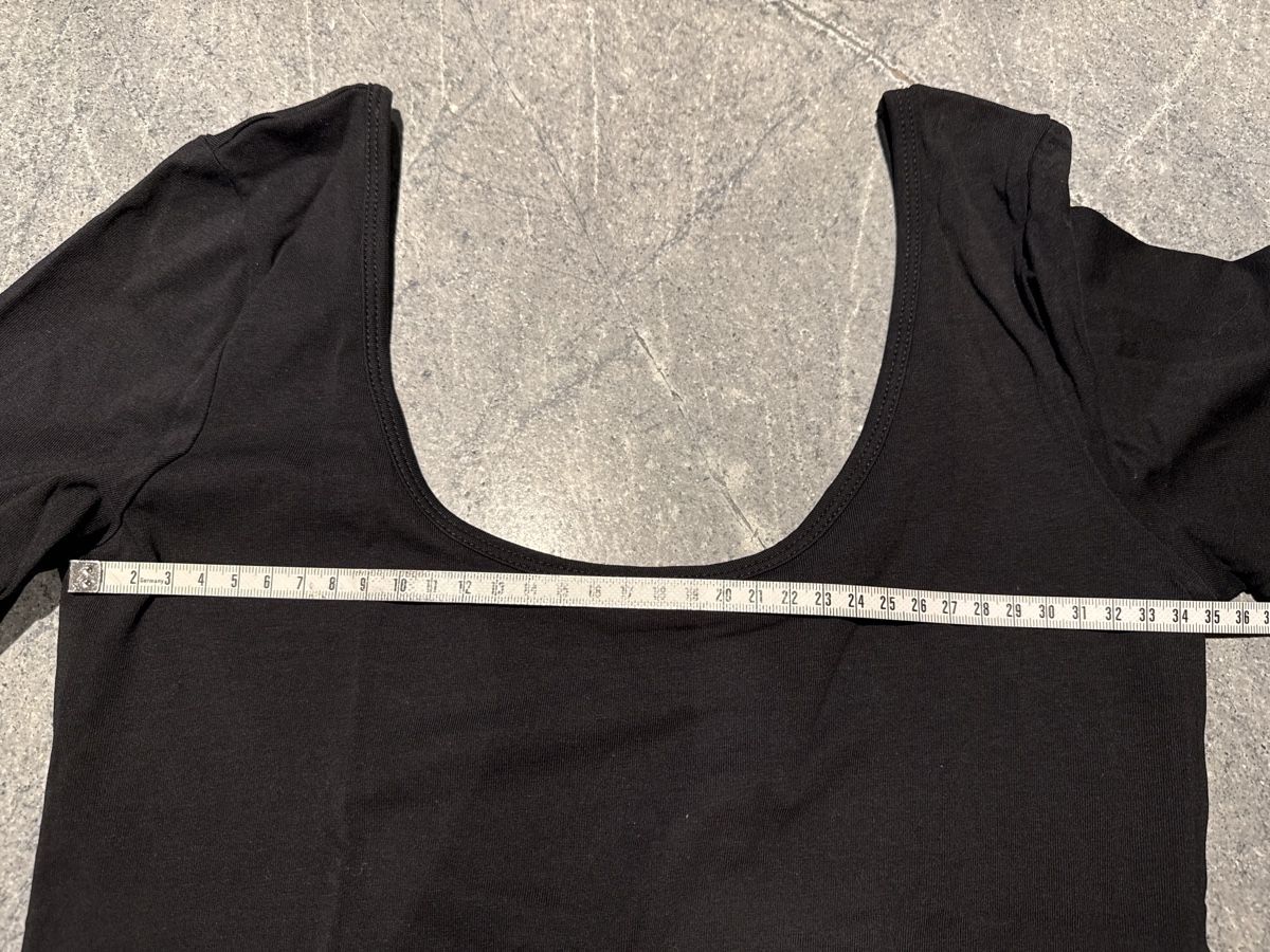 Tops: Schwarzes Oberteil mit 3/4 Aermel, Grösse M, NEU – Neu (gemäss Beschreibung) aus Wegenstetten von ItsVi